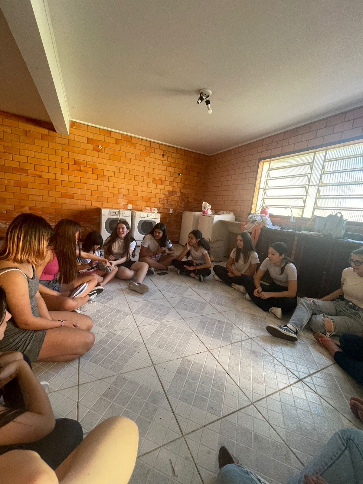 https://chazit.com/porto_alegre/../fotos/fotos_site/2024/2° semestre/4° sábado/553f29ae-325f-4746-8478-75cd3858946d.JPG